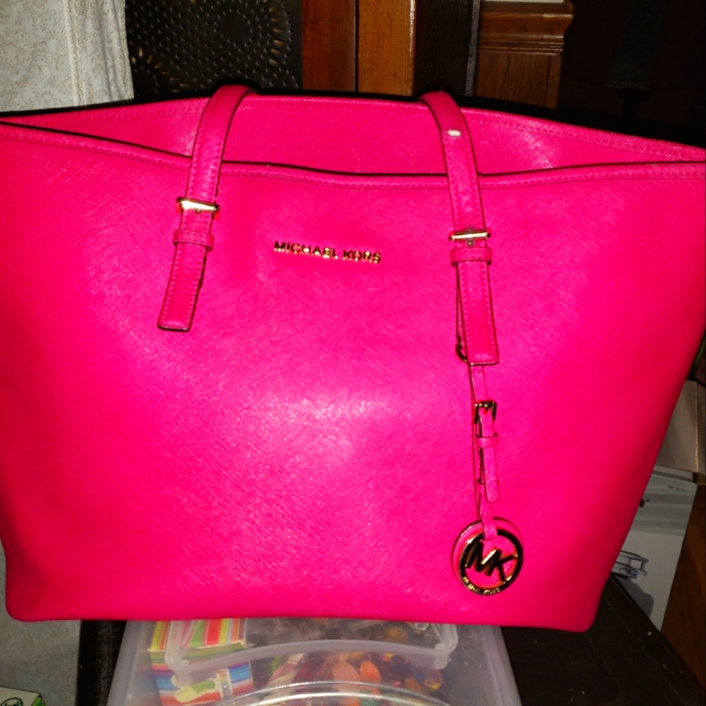 Michael kors purse
